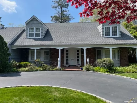 260 Ocean Ave, Lawrence, NY 11559
