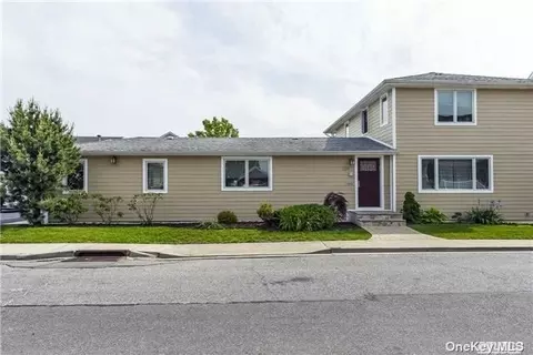 139 Barbara Rd, Bellmore, NY 11710