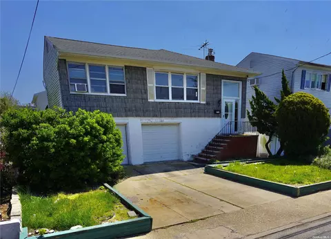 797 S Long Beach Ave, Freeport, NY 11520