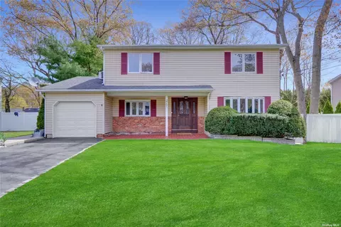 275 A Avenue B #A, Ronkonkoma, NY 11779