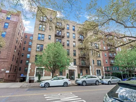 144-44 Sanford Ave #2E, Flushing, NY 11355