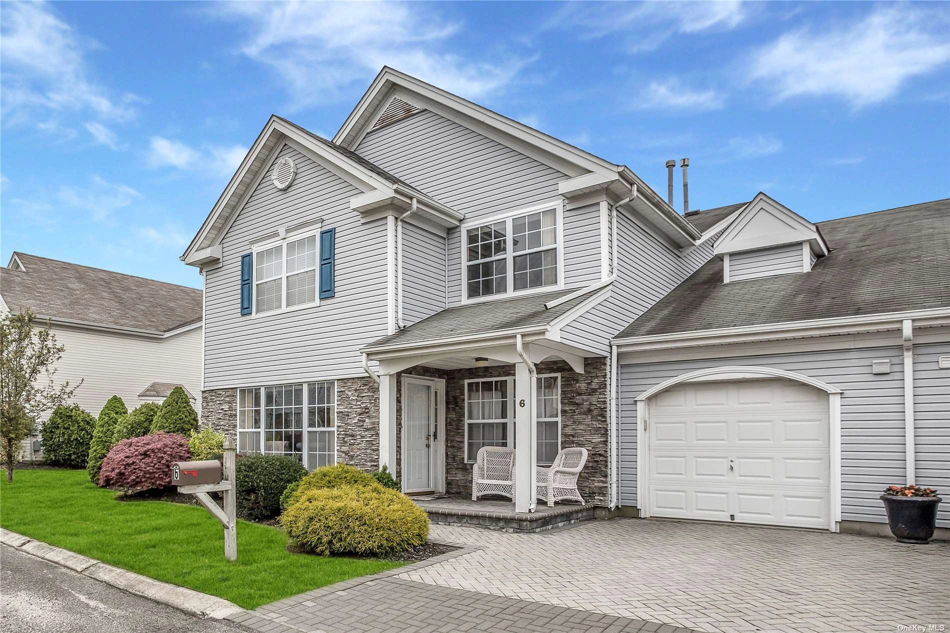 6 Charley Ln Unit 6
