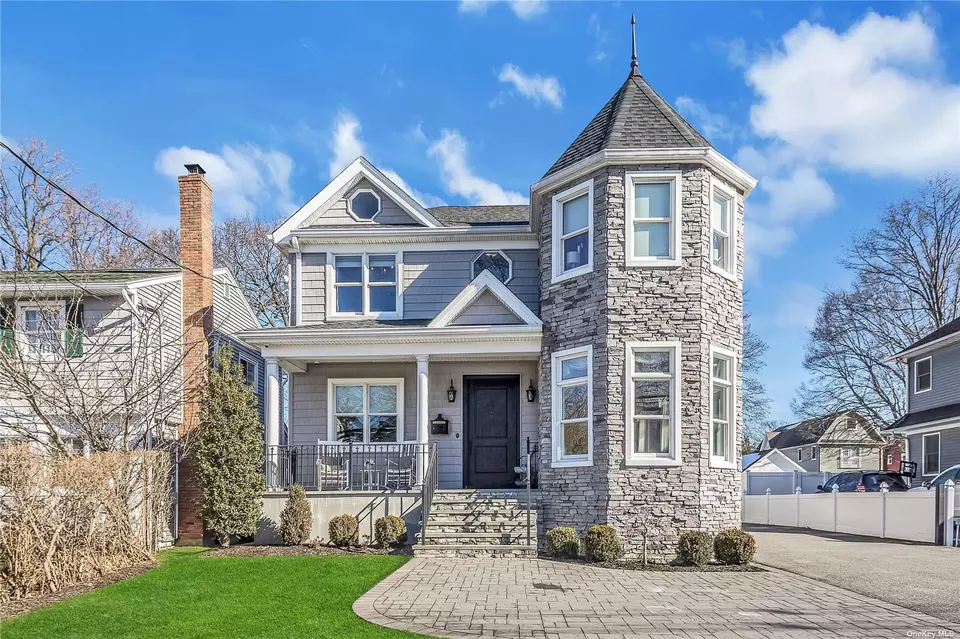 187 Lakeview Ave, Rockville Centre, NY 11570 34 Photos Movoto