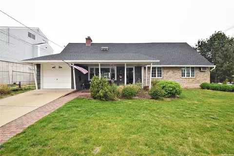 56 Meister, Freeport, NY 11520
