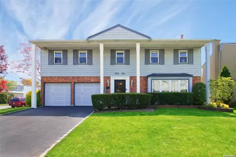 45 Herbert Dr, New Hyde Park, NY 11040