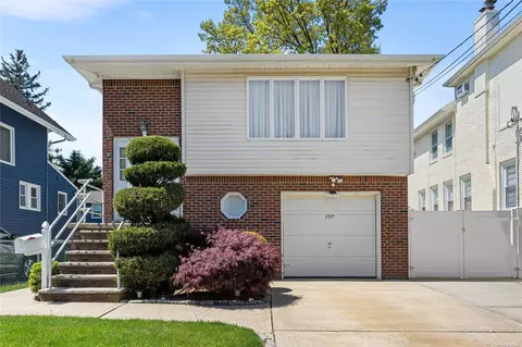 357 Daub Ave, Hewlett, NY 11557