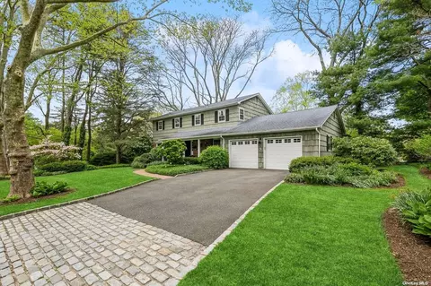 2 Old Hickory Ln, Huntington, NY 11743
