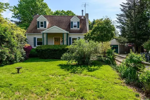 600 N 2nd St, East Northport, NY 11731