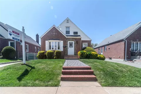 56-36 202nd St, Bayside, NY 11364