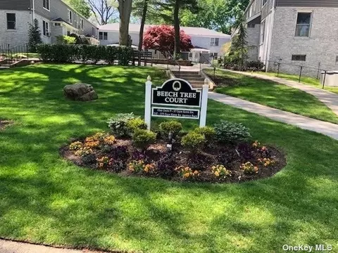 33 Glen Keith Rd # L, Glen Cove, NY 11542