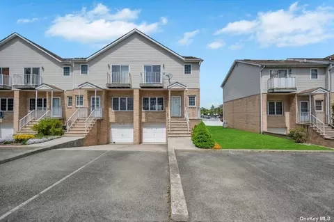 1601 Johnson Ave #39, Elmont, NY 11003