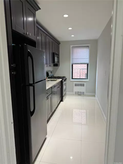 37-27 86th St #5P, Jackson Heights, NY 11372