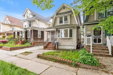 89-19 107th St, Richmond Hill, NY 11418