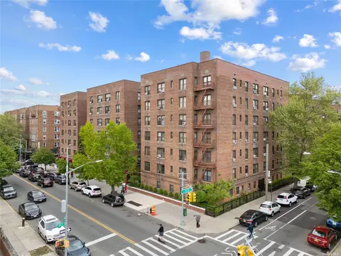 90-11 35th Ave #3P, Jackson Heights, NY 11372