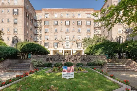 30-31 Hobart St #3K, Woodside, NY 11377