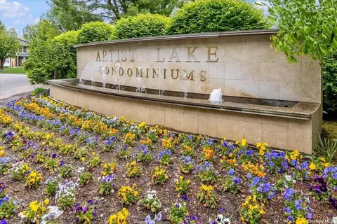 206 Artist Lake Dr #206, Middle Island, NY 11953