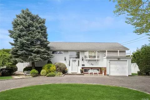 43 Cabot Rd W, Massapequa, NY 11758