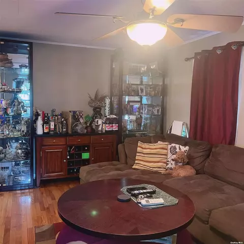 68-59 138th St #A, Flushing, NY 11367