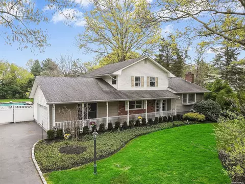 379 Miller Place Rd, Miller Place, NY 11764