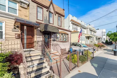 66-29 75th St, Middle Village, NY 11379