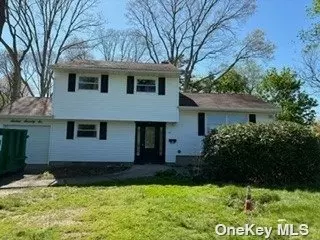1676 Brentwood Rd, Brentwood, NY 11717