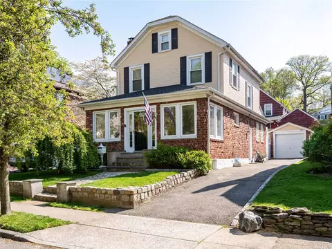 9 Hillview Ave, Port Washington, NY 11050