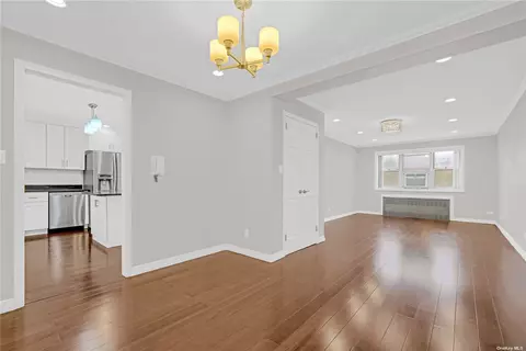 29-30 138th St #3F, Flushing, NY 11354