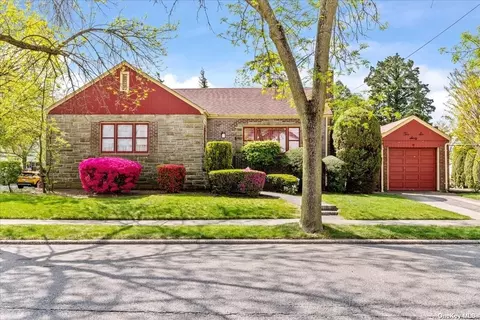 246-60 86th Ave, Bellerose, NY 11426
