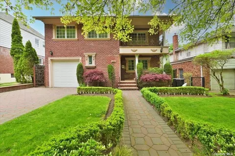 188-87 Avon Rd, Jamaica Estates, NY 11432