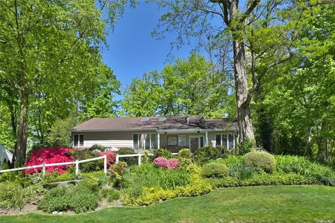 23 The Hemlocks, Roslyn Estates, NY 11576