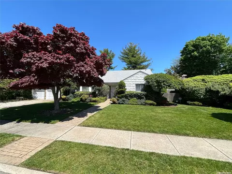 53 Judith, East Rockaway, NY 11518