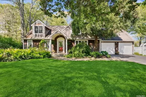 23 Ida Ln, Aquebogue, NY 11931