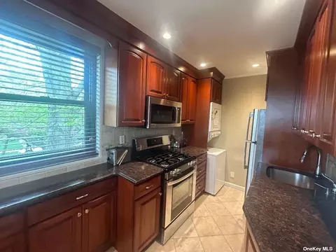 15-42 163 St #6-232, Whitestone, NY 11357