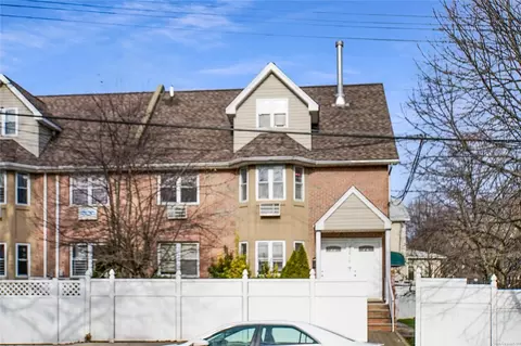208-19 47th Ave, Bayside, NY 11361