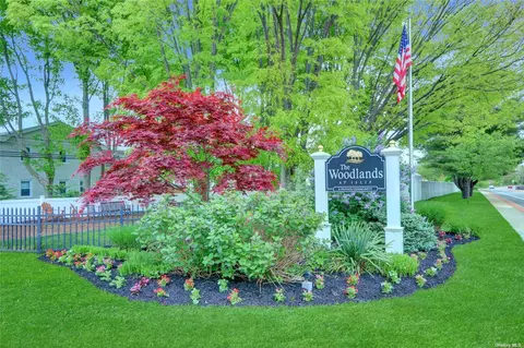 106 Finch Ln #1B, Islip, NY 11751