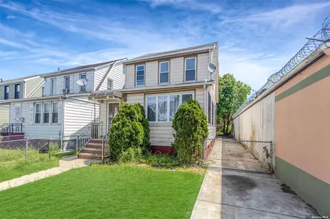 116-39 203rd St, Saint Albans, NY 11412