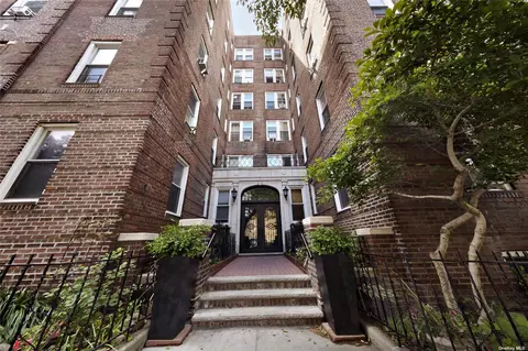 41-08 43rd St #2D, Sunnyside, NY 11104