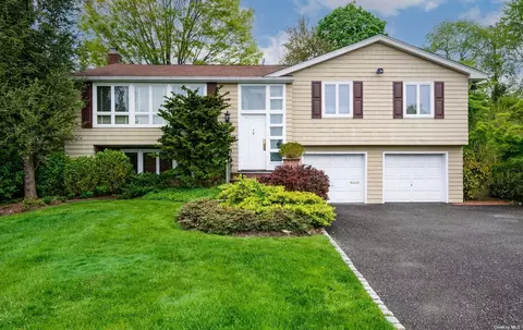 282 Gramercy Dr, Jericho, NY 11753