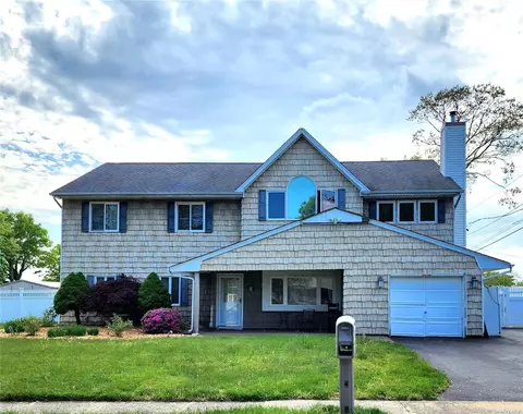 94 W Broadway, Port Jefferson Station, NY 11776
