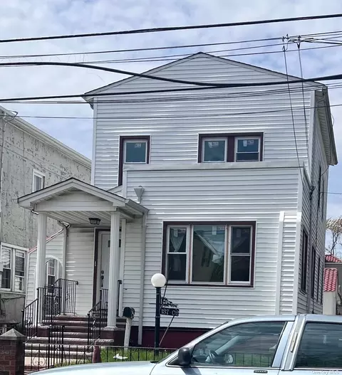 137-02 234th St, Laurelton, NY 11413