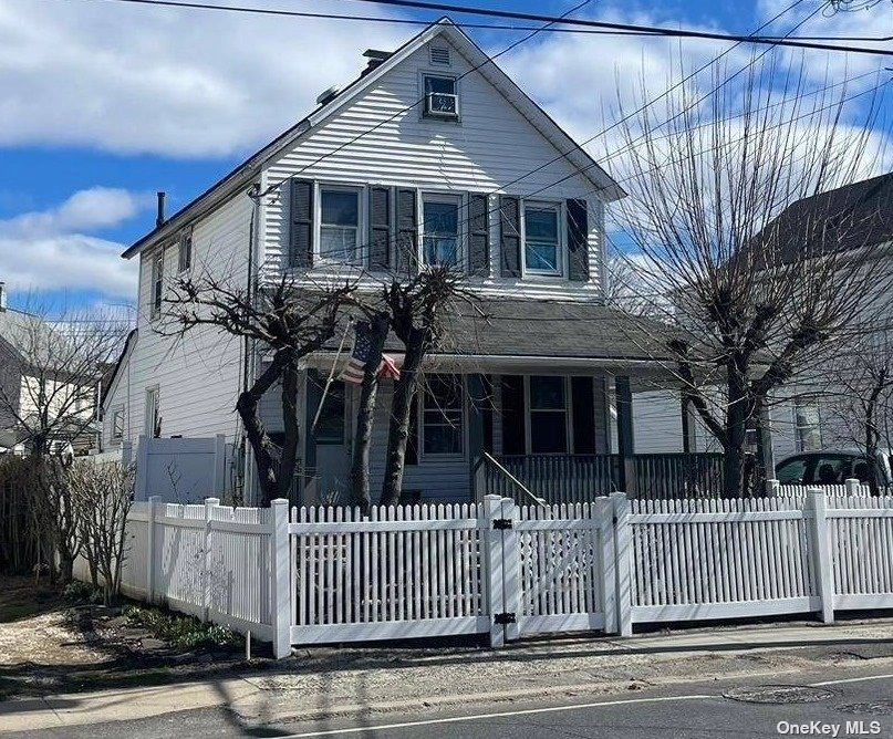78 New Hyde Park Rd  