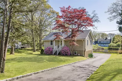 52 Scotts Landing Rd, Southampton, NY 11968