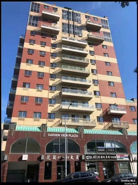 43-18 Main St #6F, Flushing, NY 11355