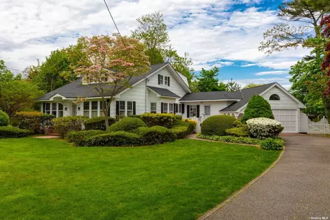 1333 Potter Blvd, Bay Shore, NY 11706