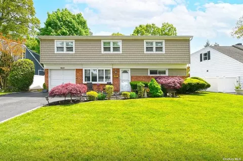1691 Temple Dr, Wantagh, NY 11793