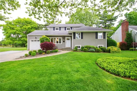 191 Wickham Rd, Garden City, NY 11530