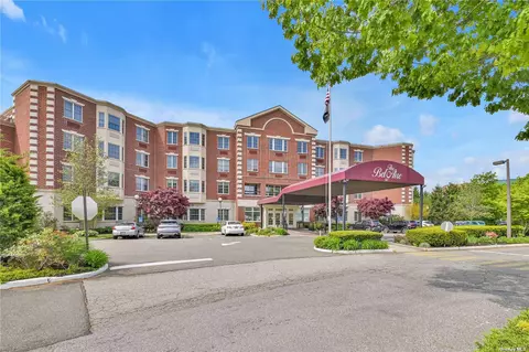 50 Merrick Ave #210, East Meadow, NY 11554