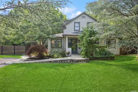 38 Oakwood Ave, Bayport, NY 11705