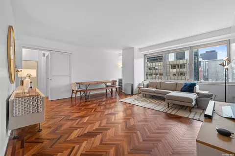 216 E 47th St #23A, New York, NY 10017