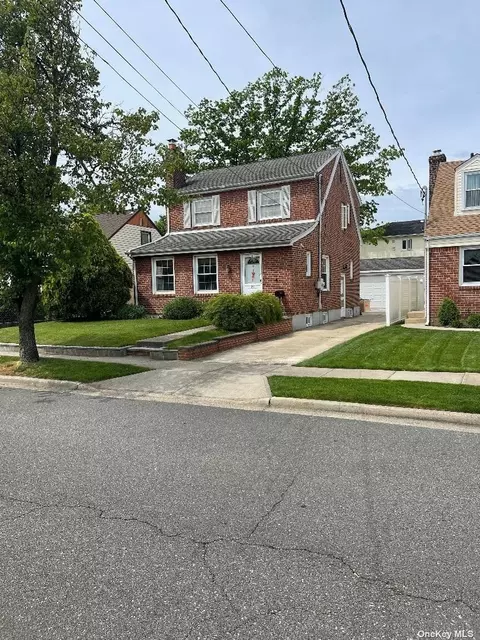 73 Broadway, West Hempstead, NY 11552